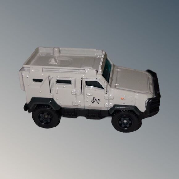 2 Matchbox Jurassic World Vehicles Textron Tiger & Armor Truck Diecast Cars - Picture 6 of 8